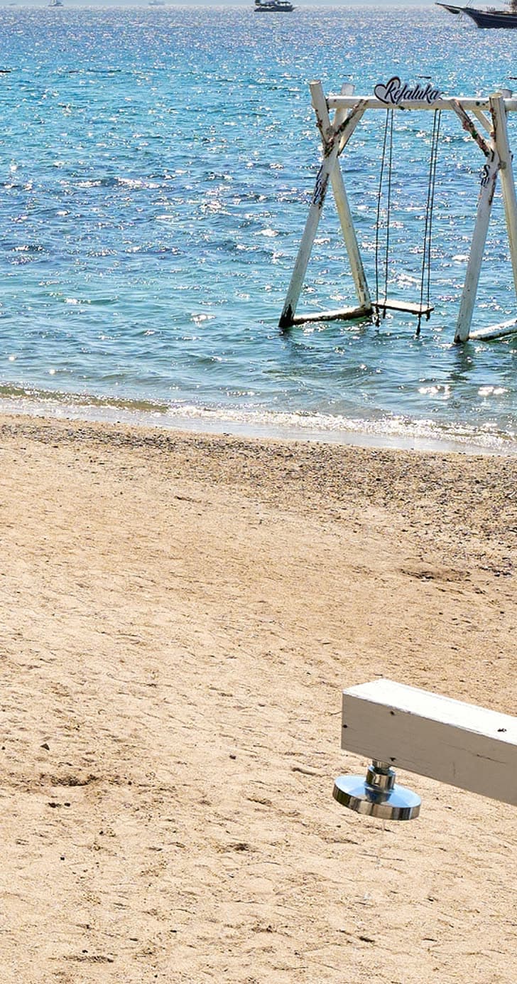 Relax havuz sağ görsel